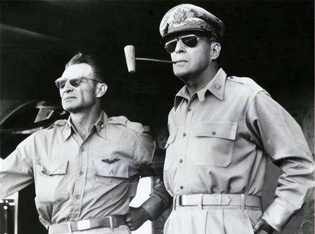 中了然：放眼世间再也找不到能与毛主席抗衡的人AG真人中国朝鲜战争尘埃落定蒋介石仰天长叹心(图6)